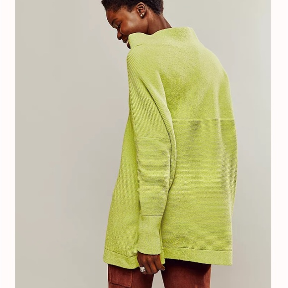 NWT Free People Ottoman in Celery Green - Picture 4 of 9